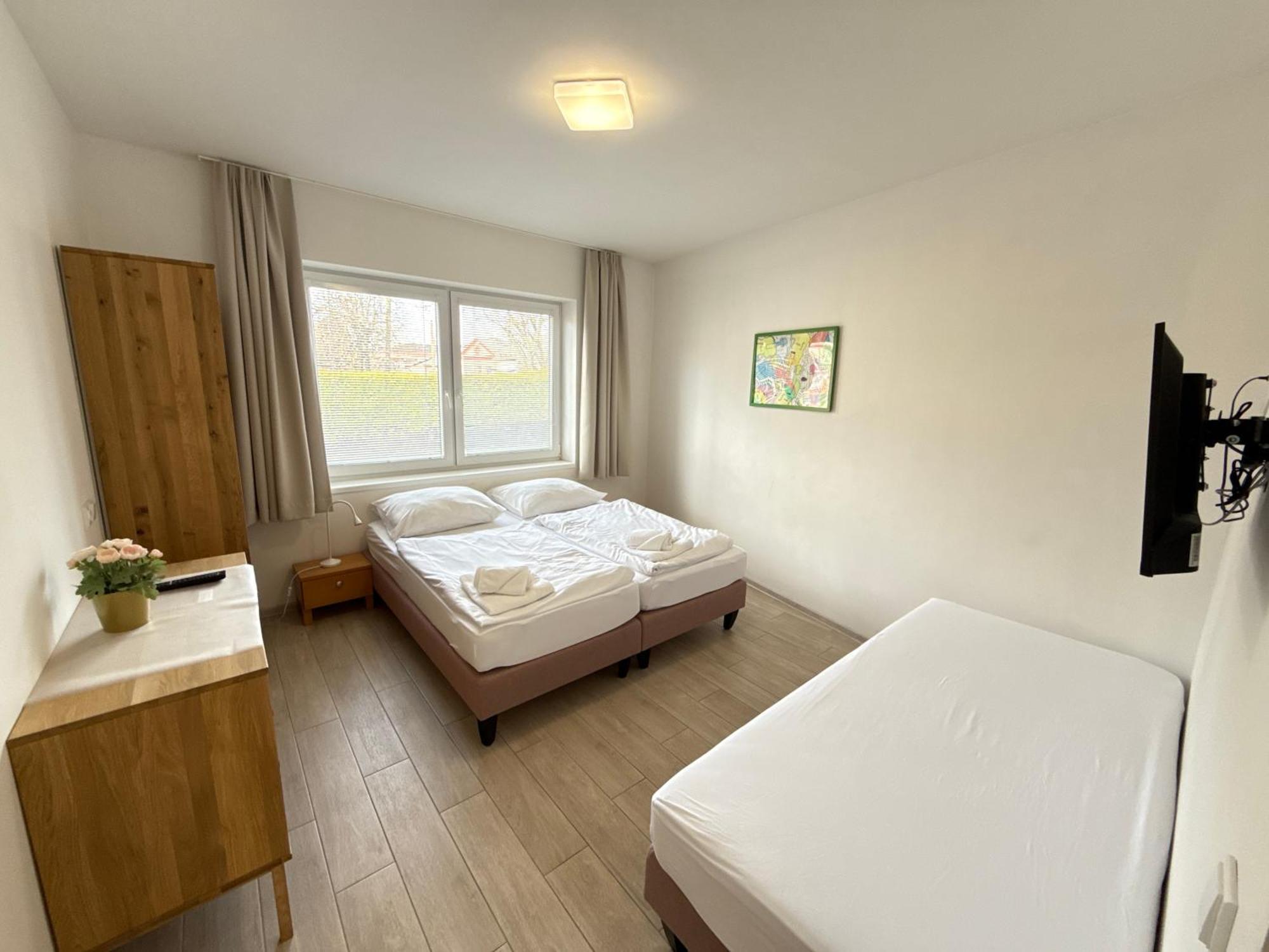 Apartmány LETO Frýdek-Místek Esterno foto