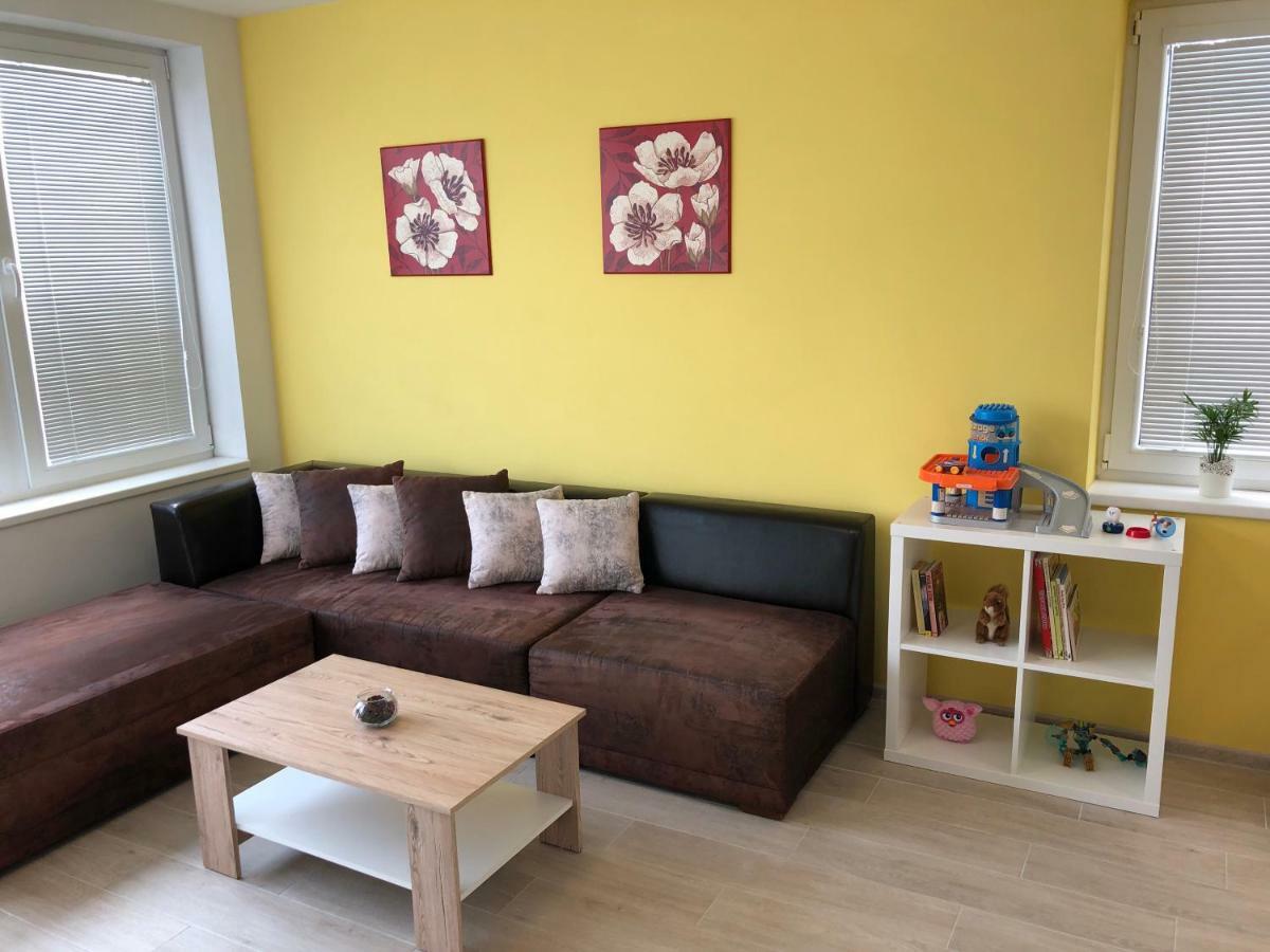Apartmány LETO Frýdek-Místek Esterno foto